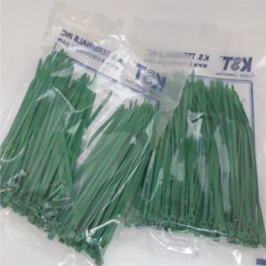 lạt nhựa xanh lá